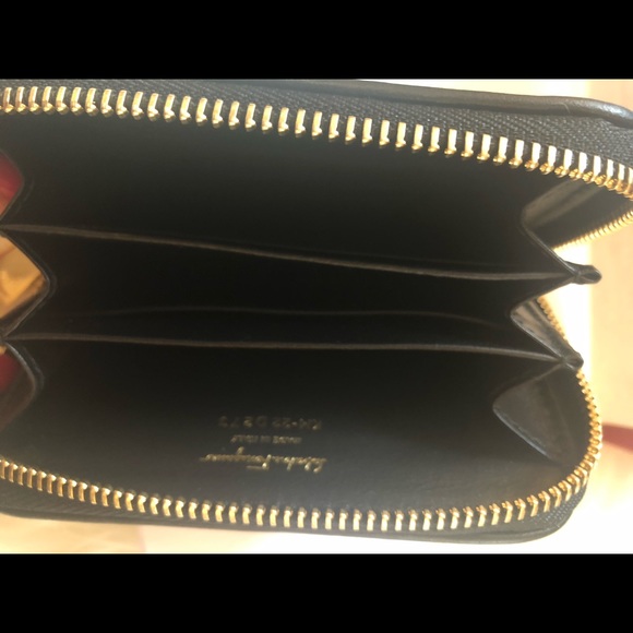 πSalvatore Ferragamo Blk Calf Leather Wallet BNIB - Picture 3 of 7